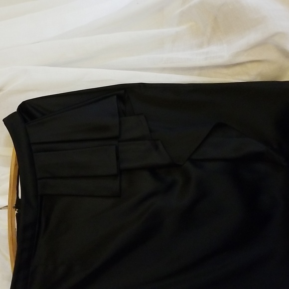 M Dressy Black Stretchy Satin Pencil Skirt - Picture 9 of 9
